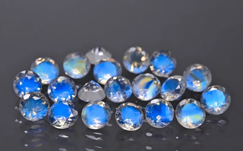 Rainbow MOONSTONE - AAA - High Quality So Gorgeous Round Cut Stone Super Sparkle Full Blue Flashy orders Fire size 11x11 mm - 10 pcs